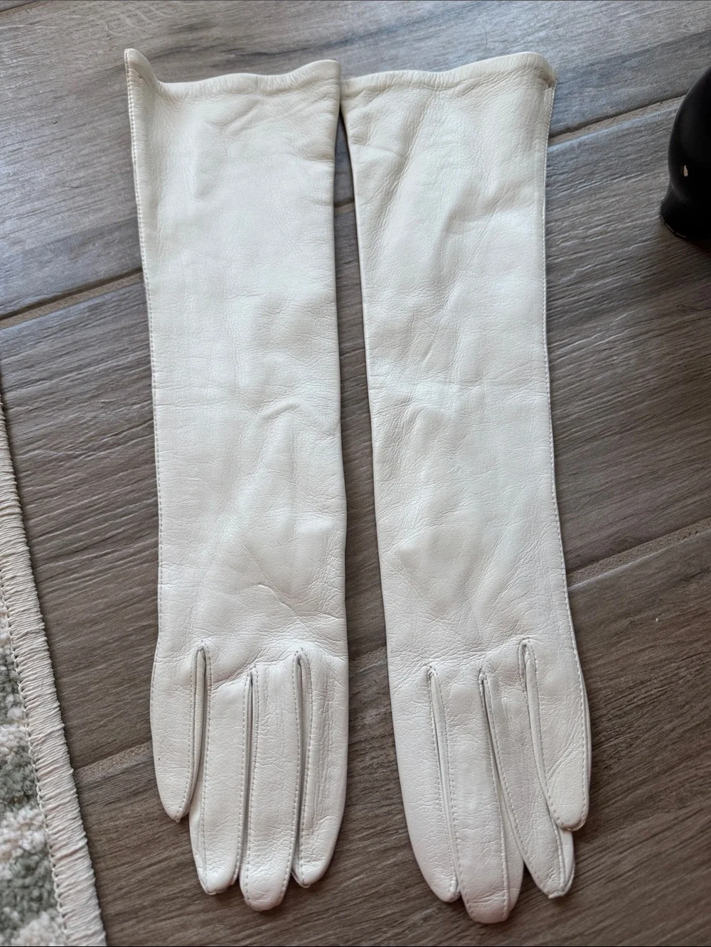 Vintage Leather long gloves made in Italy